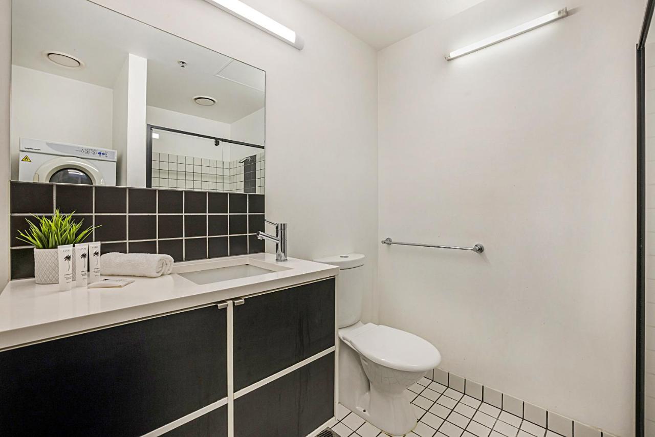 2-Bed Unit Metres From Cbd Malls, Dining & Sights Appartamento Melbourne Esterno foto